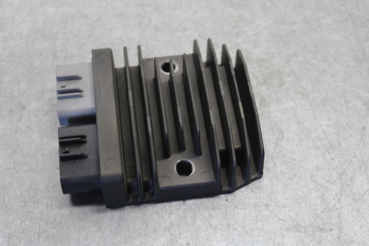 18-24 YAMAHA MT-07 RECTIFIER VOLTAGE REGULATOR BB662