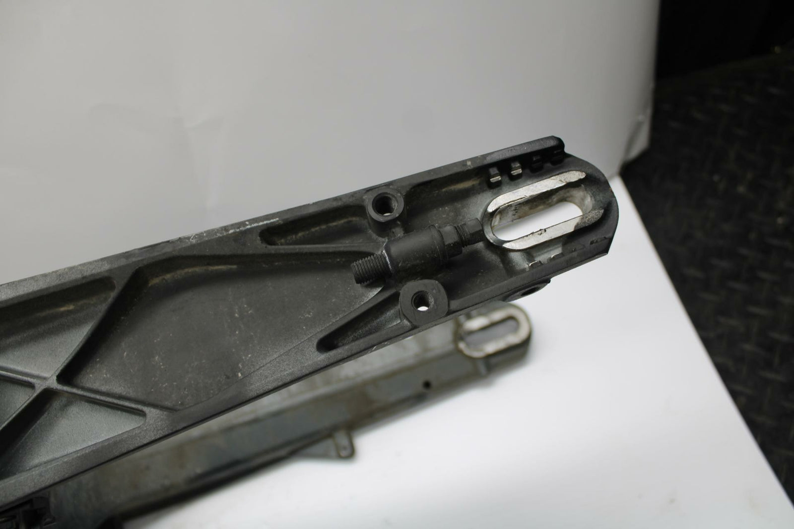 18-20 HUSQVARNA VITPILEN 401 REAR SWINGARM BACK SUSPENSION SWING ARM BB248
