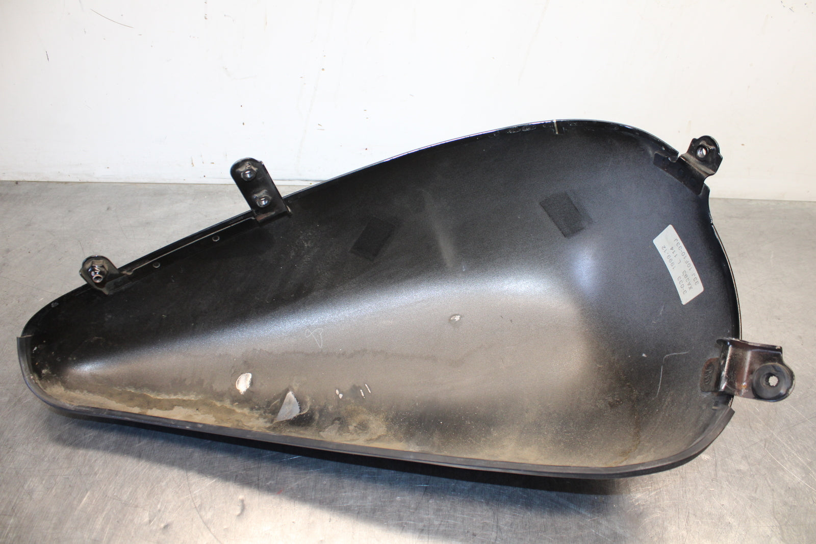 00 SUZUKI INTRUDER 1500 VL1500 LEFT GAS TANK CAP COVER TRIM COWL FAIRING BB761