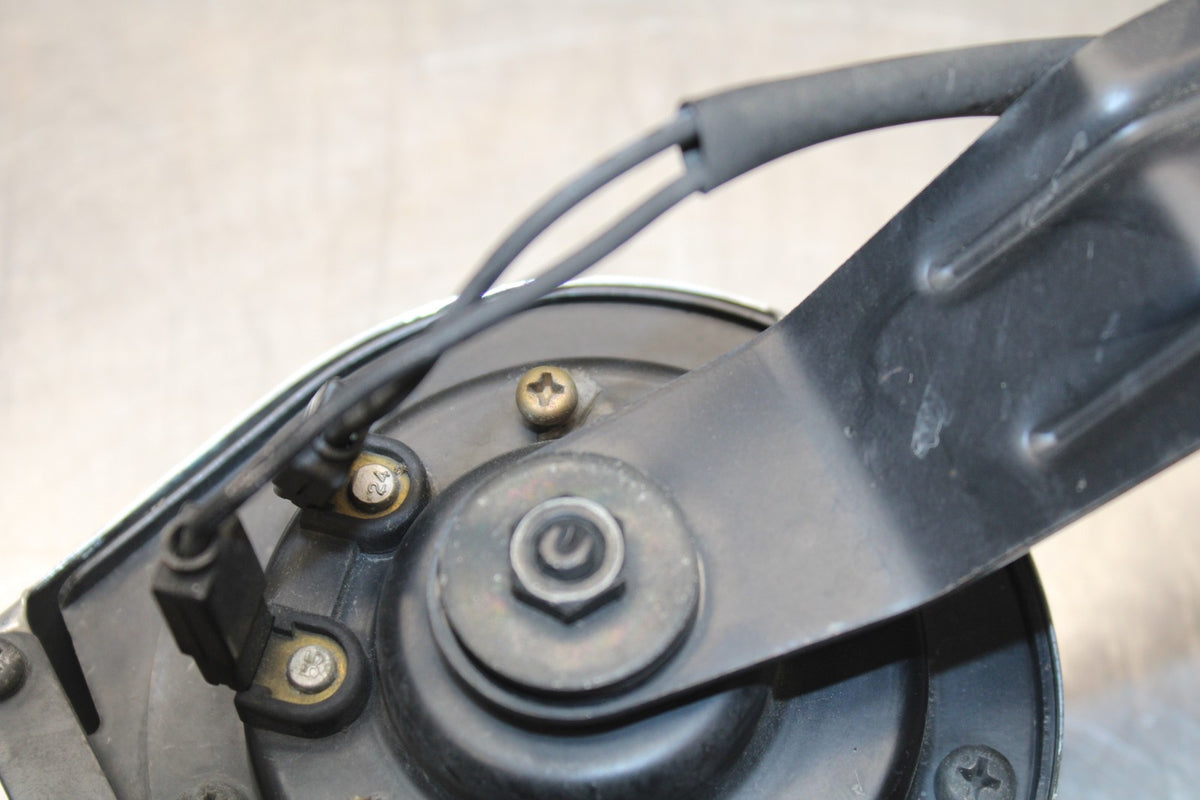 2006 Suzuki Boulevard C90 HORN SIGNAL bb849