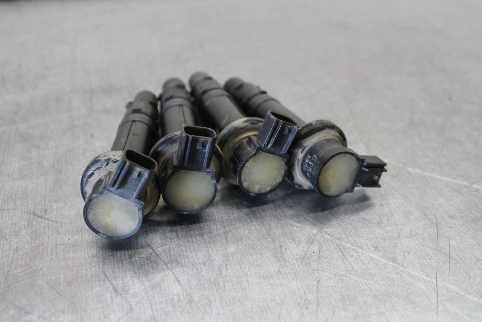 08-09 YAMAHA YZF R6S IGNITION COILS COIL SPARK PLUG CAPS 5SL-82310-20-00 BB178