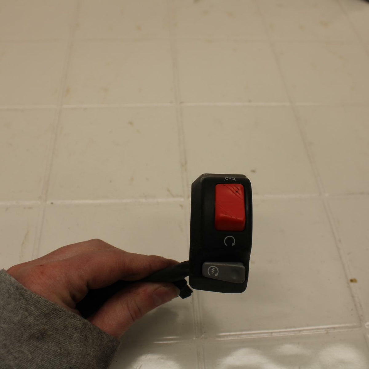 08-16 YAMAHA YZF R6 RIGHT CLIP ON HANDLE KILL OFF START SWITCH SWITCHES BB406