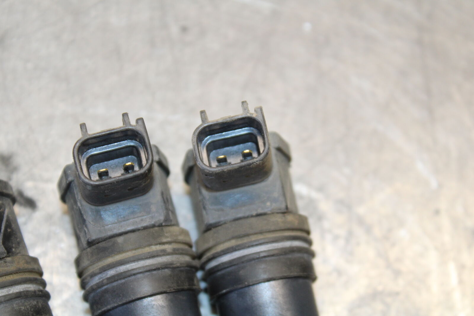05-06 HONDA CBR600RR IGNITION COILS COIL SPARK PLUG CAPS 30700-MEE-641 BB689