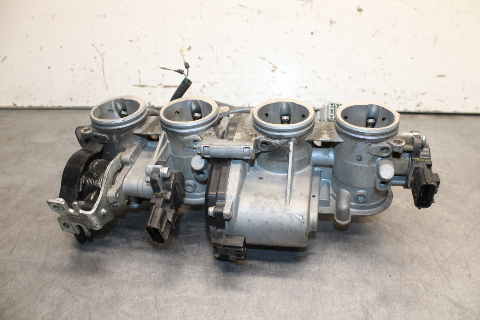 07-08 YAMAHA YZF R1 MAIN FUEL INJECTORS / THROTTLE BODIES BB724