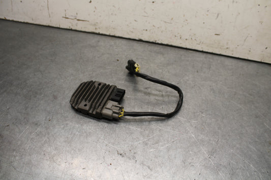 09-11 TRIUMPH DAYTONA 675 RECTIFIER VOLTAGE REGULATOR BB652