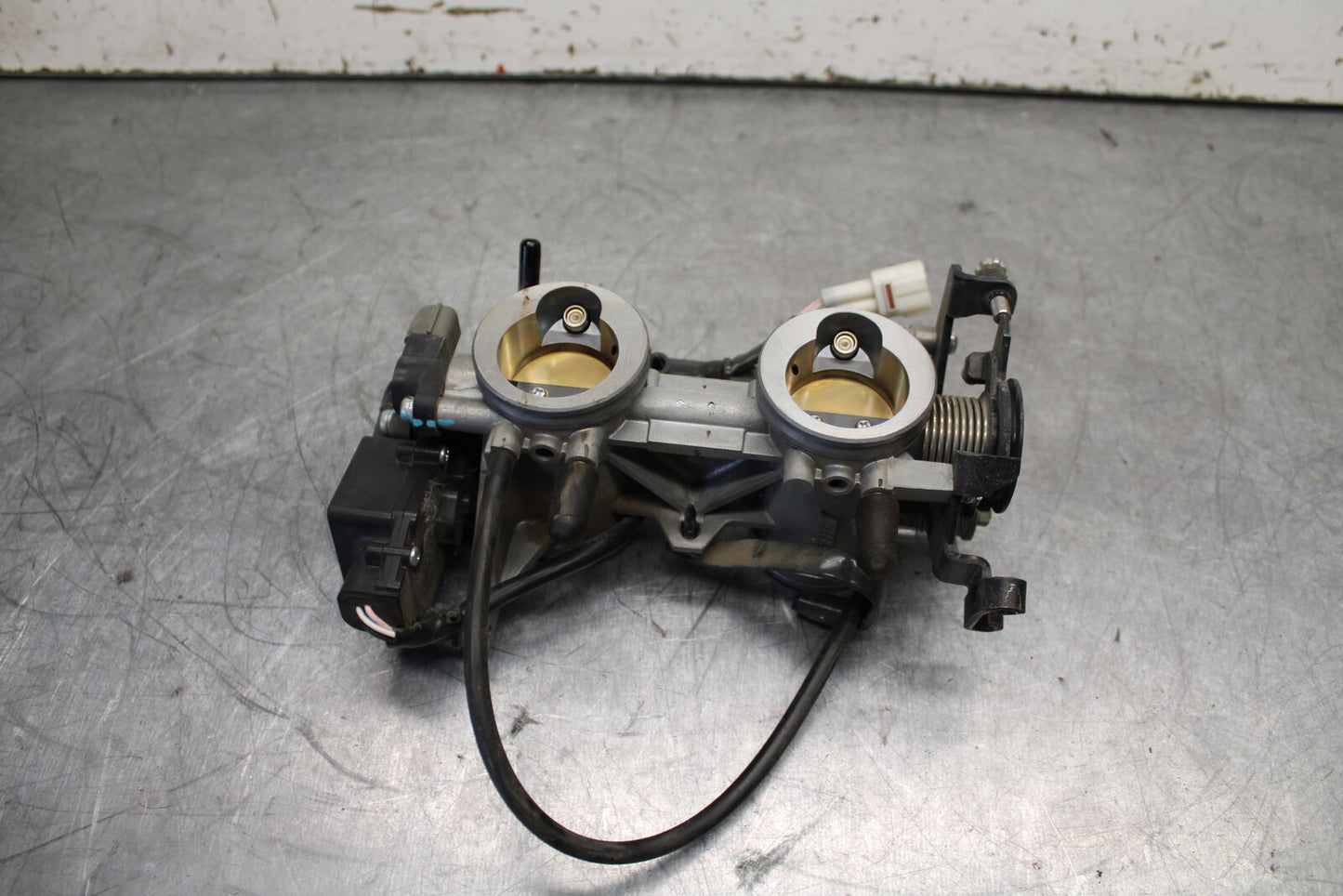 12-17 KAWASAKI ER-6N Z650 MAIN FUEL INJECTORS / THROTTLE BODIES BB709