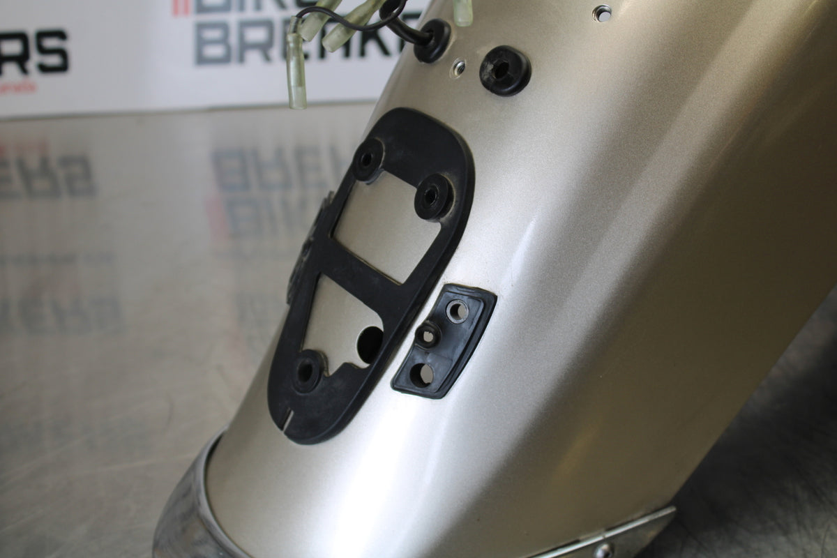 09 YAMAHA ROYAL STAR XVZ1300TF VENTURE REAR BACK WHEEL FENDER MUD GUARD BB151