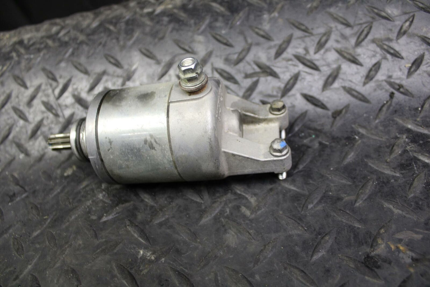 10 SUZUKI GSXR750 ENGINE STARTING STARTER MOTOR -DC 12V bb190