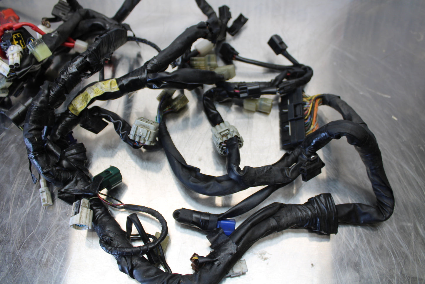 07 YAMAHA YZF R1 MAIN ENGINE WIRING HARNESS MOTOR WIRE LOOM BB120