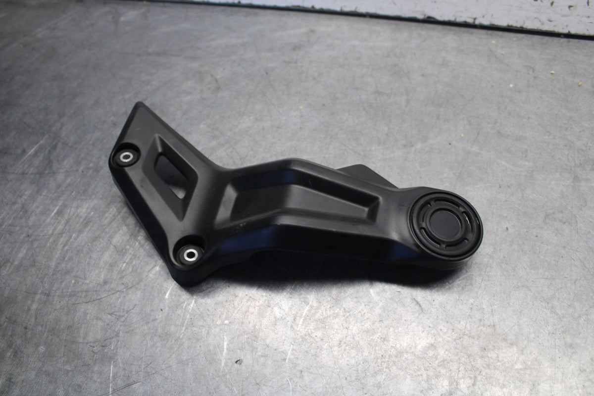 18-24 YAMAHA MT-07 RIGHT FRAME SIDE COVER COWL PANEL TRIM BB662