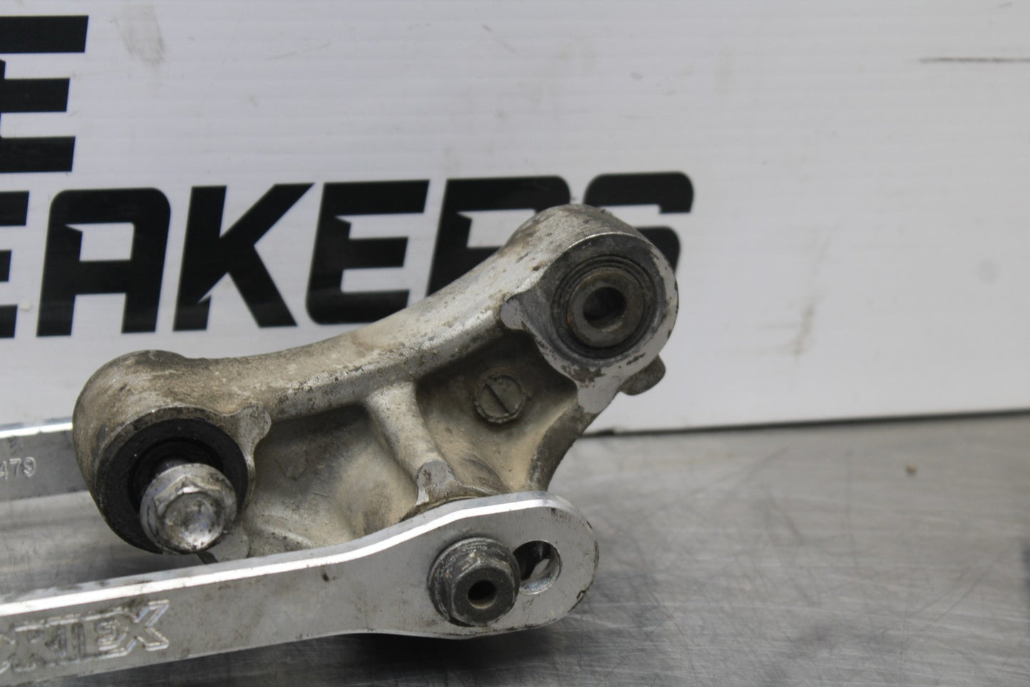 07-08 KAWASAKI NINJA ZX6R VORTEX REAR DOGBONE SHOCK LINKAGE LINK BB203