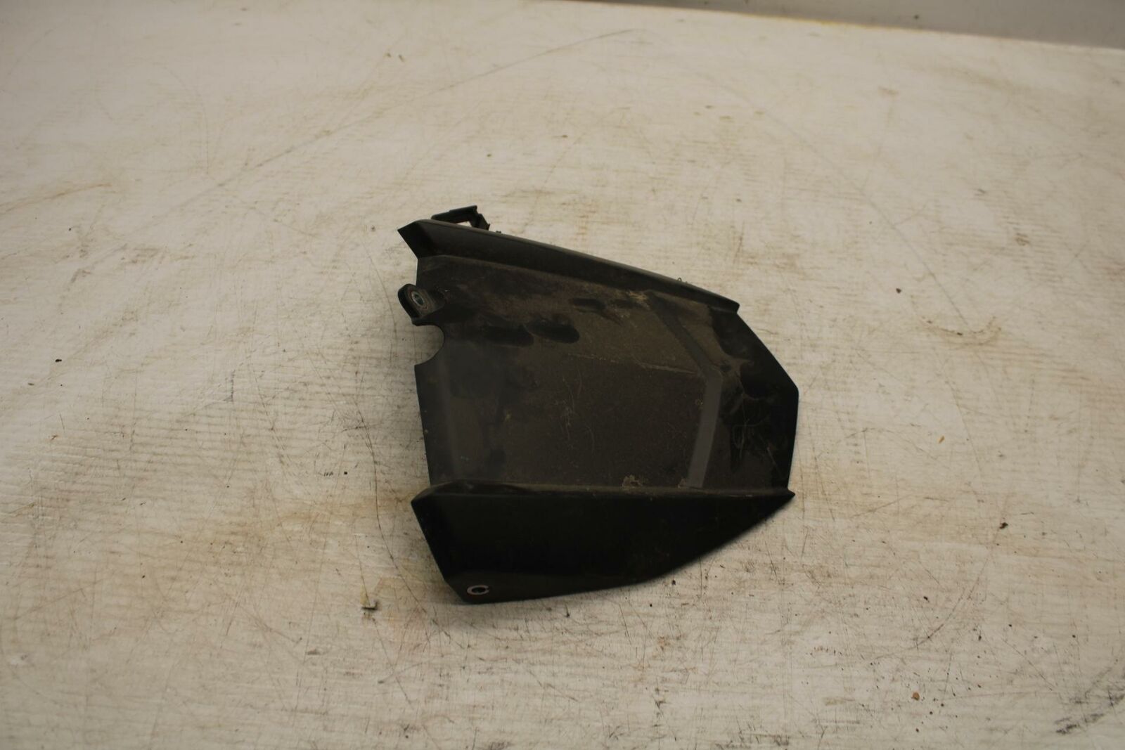 16-21 YAMAHA XSR900 REAR BACK WHEEL TIRE HUGGER FENDER BB362