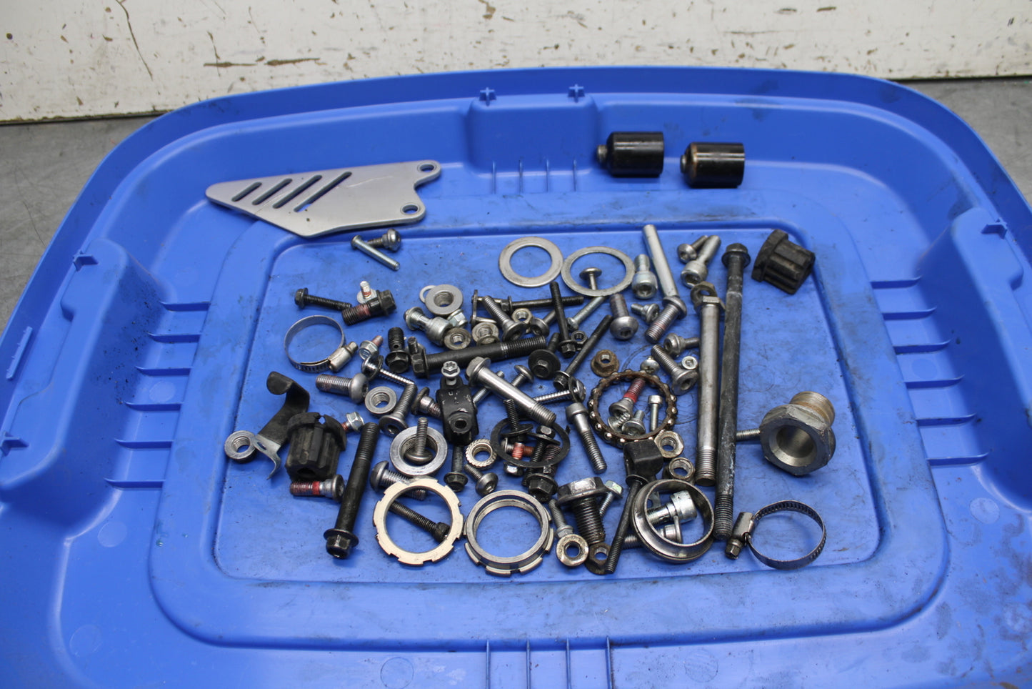 13-17 KAWASAKI NINJA ZX6R ZX636E MOUNTING BOLTS HARDWARE MOTOR SCREWS BB735