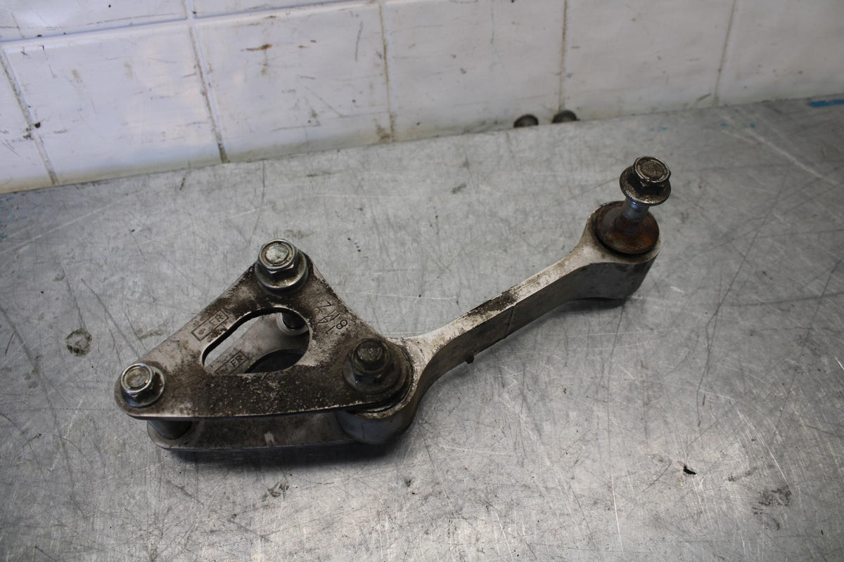 15-21 SUZUKI GSXR600 REAR DOGBONE SHOCK LINKAGE LINK BB437 #B