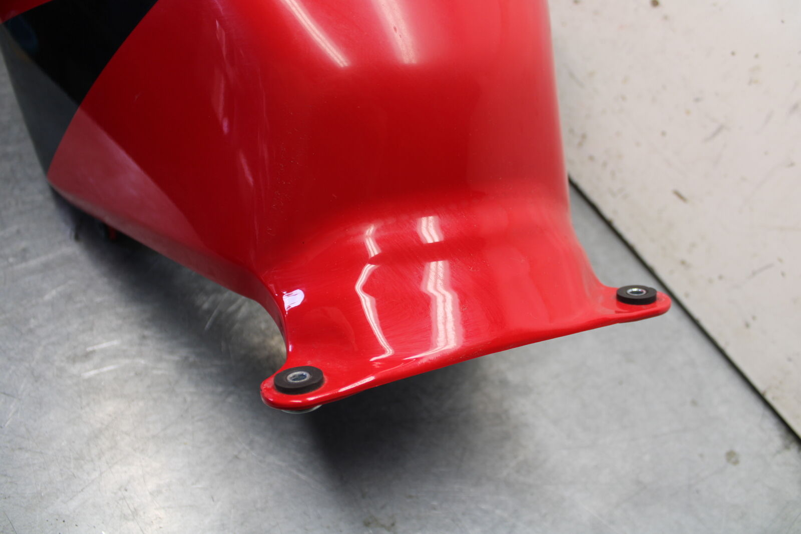 05-06 HONDA CBR600RR GAS TANK FUEL CELL COVER FAIRING COWL BB655