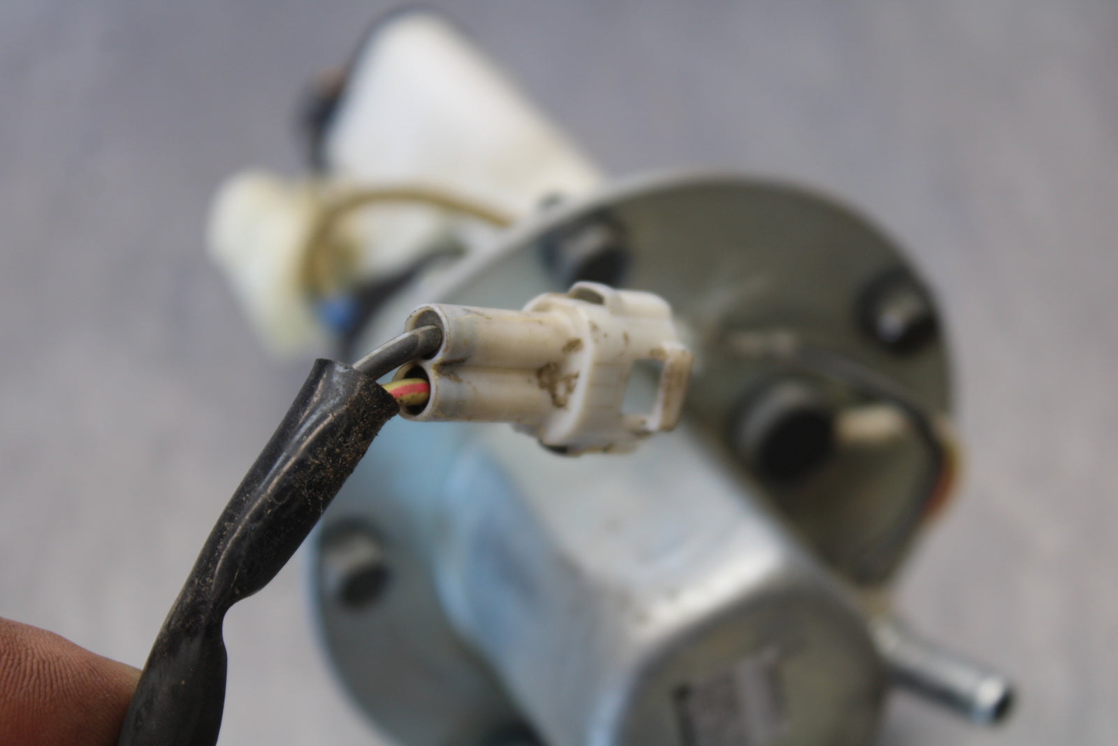 03-06 KAWASAKI Z1000 FUEL PUMP GAS PETROL SENDER UNIT BB164