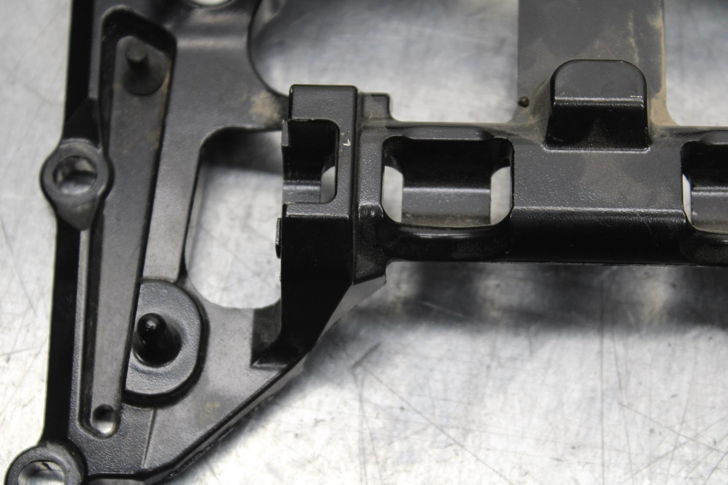 20-21 YAMAHA XSR900 GAS TANK FUEL CELL PETROL RESERVOIR BRACKET  BB599