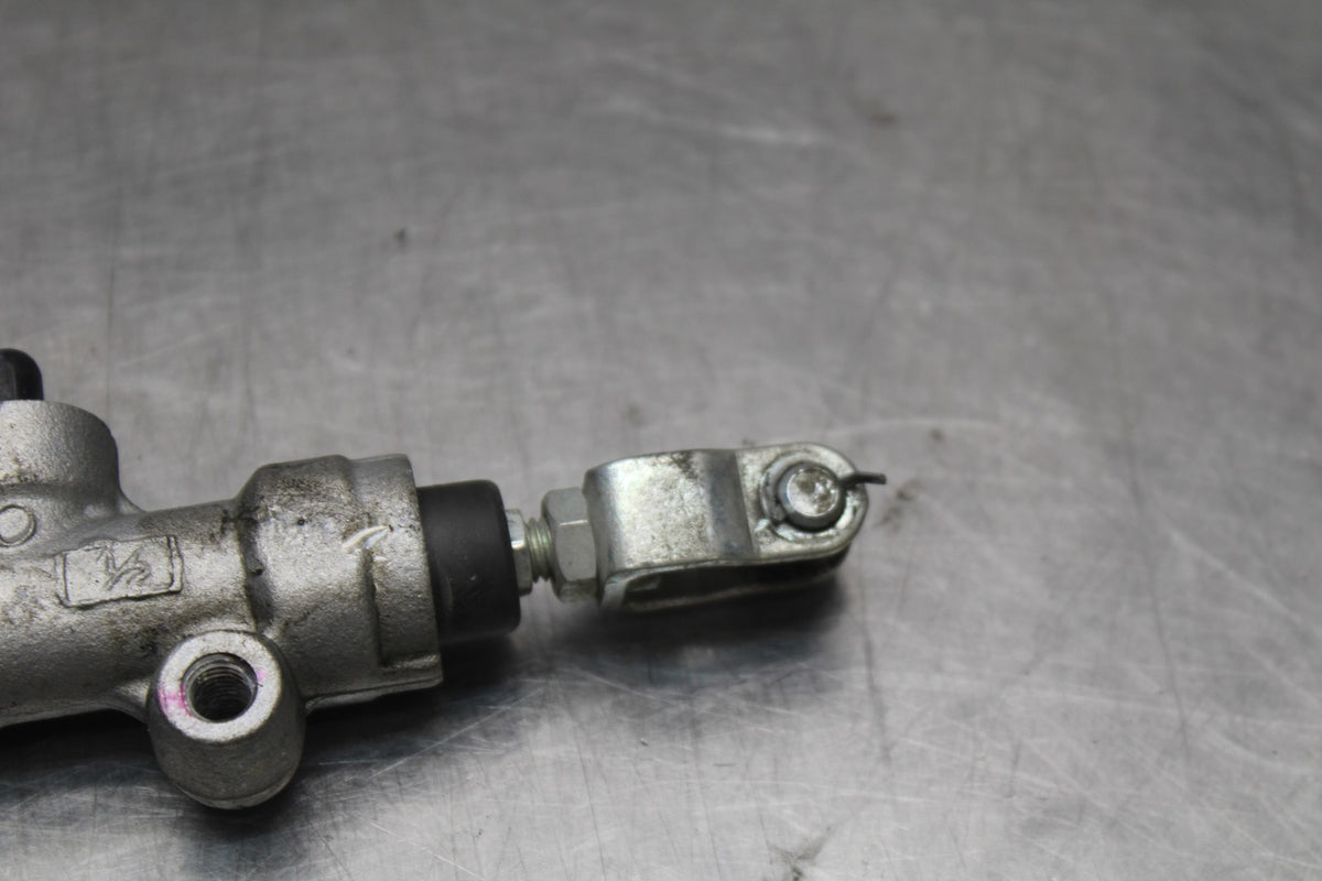 12 KAWASAKI NINJA 650 EX650E REAR BACK BRAKE MASTER CYLINDER W RESERVOIR BB926