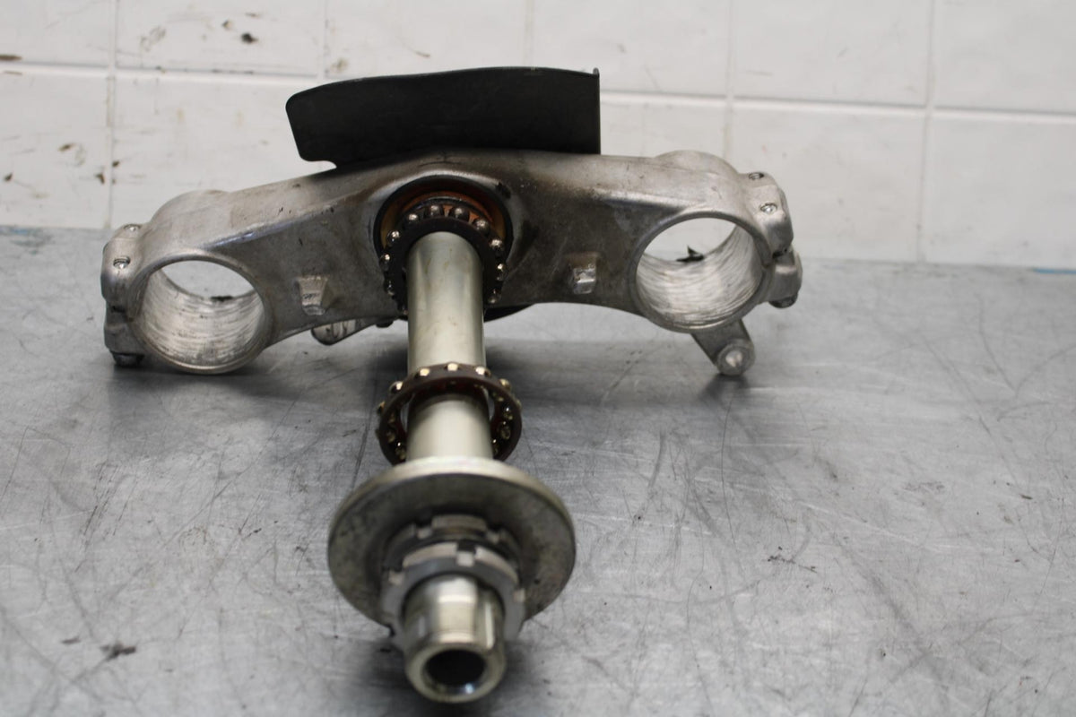 06-07 SUZUKI GSXR600 FRONT FORKS CLAMP LOWER TRIPLE TREE STEM BB447
