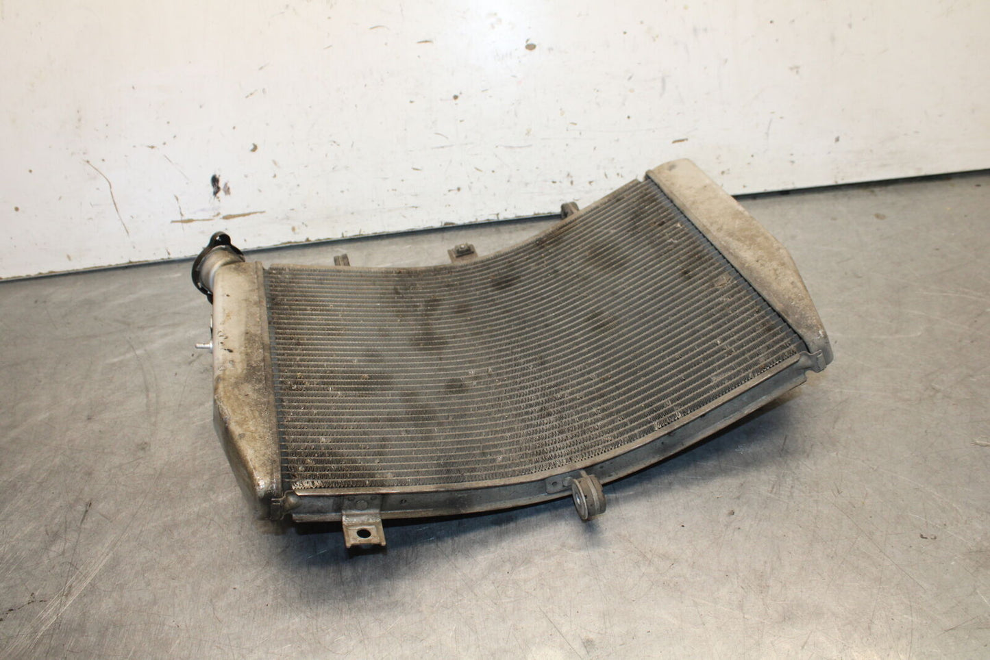 04-05 SUZUKI GSXR600 ENGINE RADIATOR COOLING RADIATER 17710-29G00 BB658