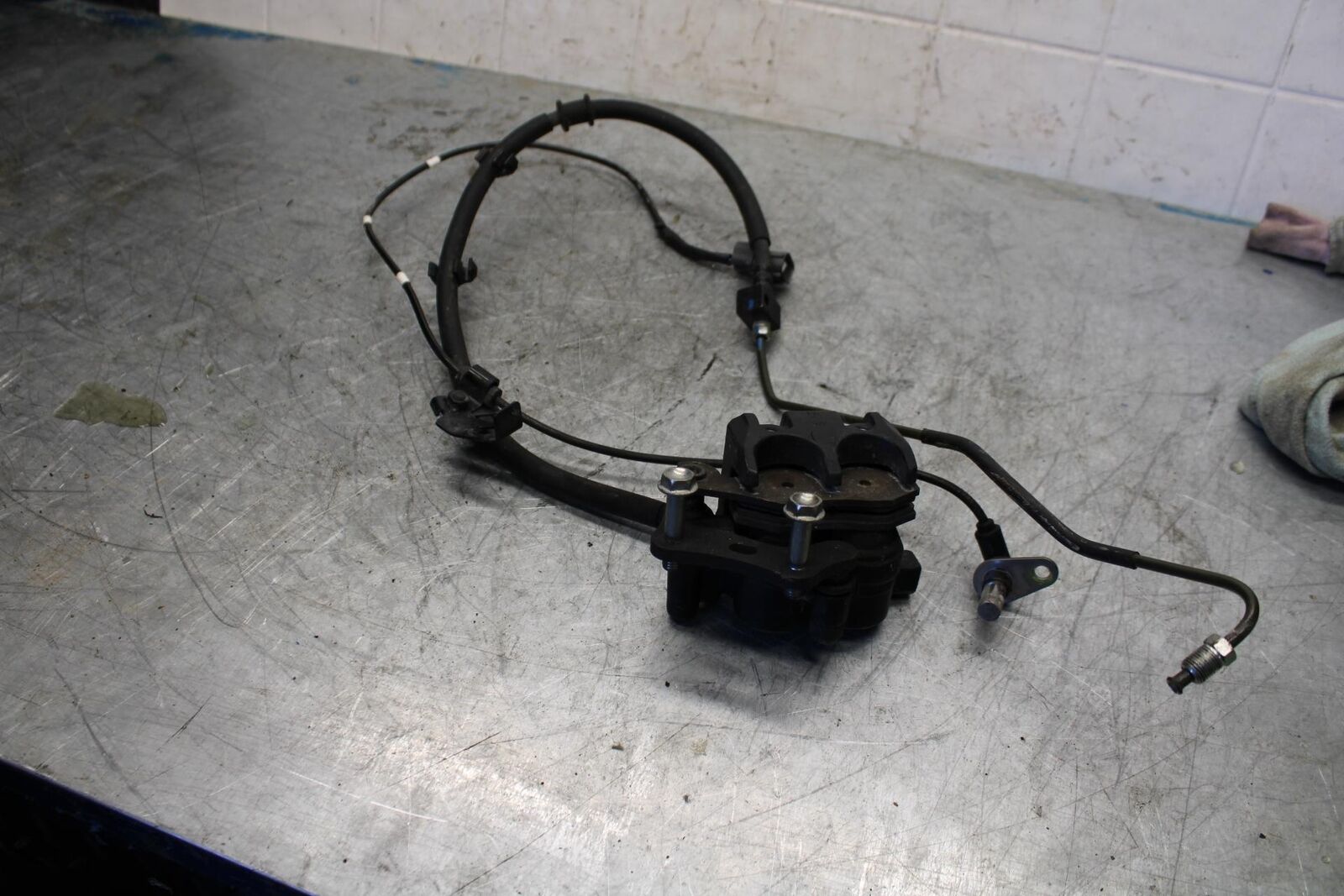 13-17 KAWASAKI NINJA 300 FRONT BRAKE CALIPER BB429