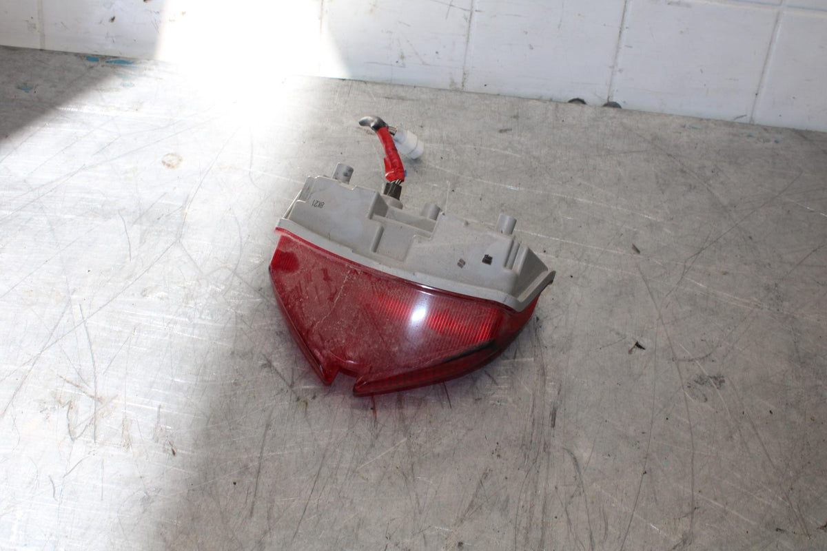15-21 SUZUKI GSXR600 REAR TAIL TAILLIGHT BACK BRAKE LIGHT BB437