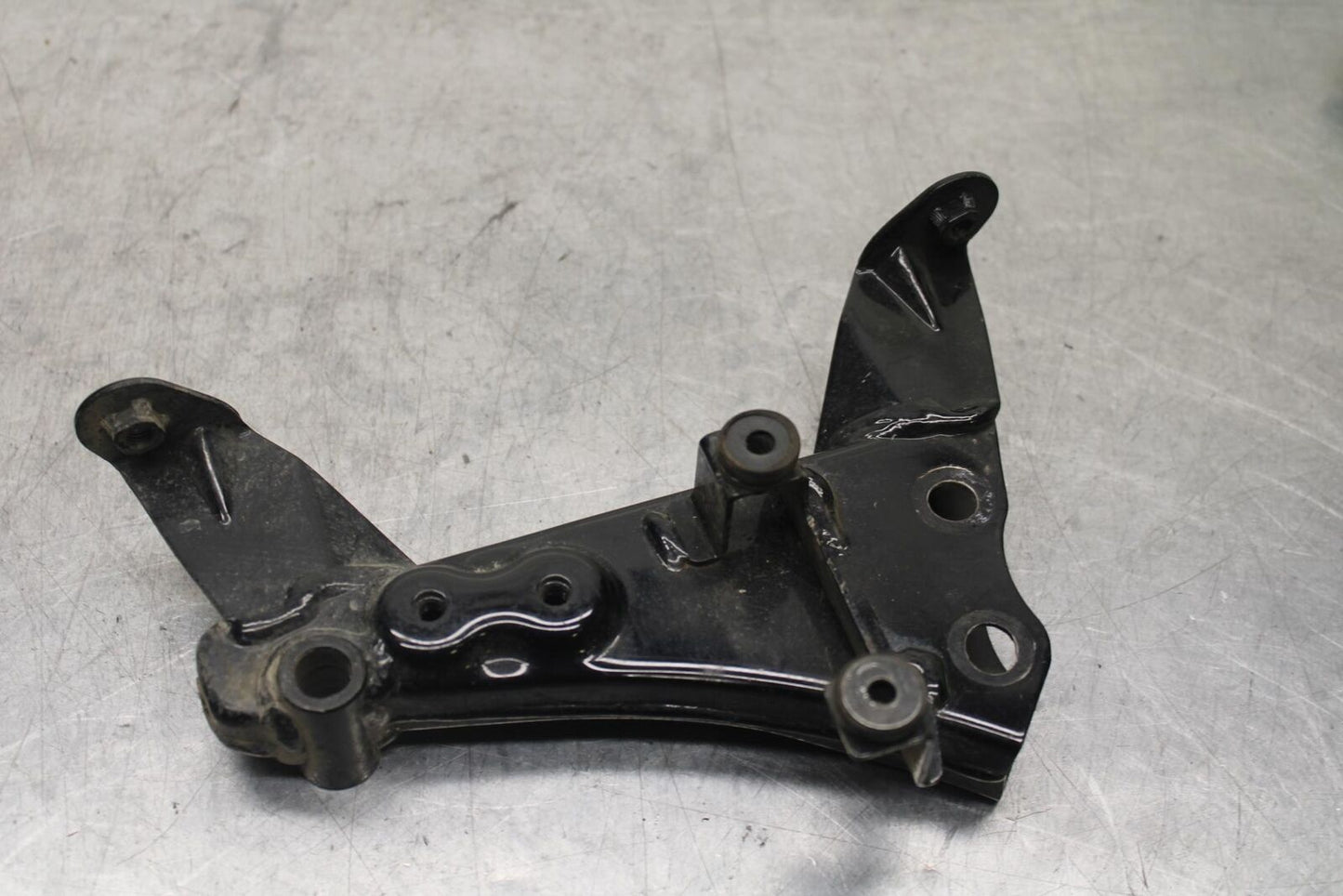2009 Kawasaki Ninja 250R EX250J ENGINE MOUNT MOTOR BRACKET BB87