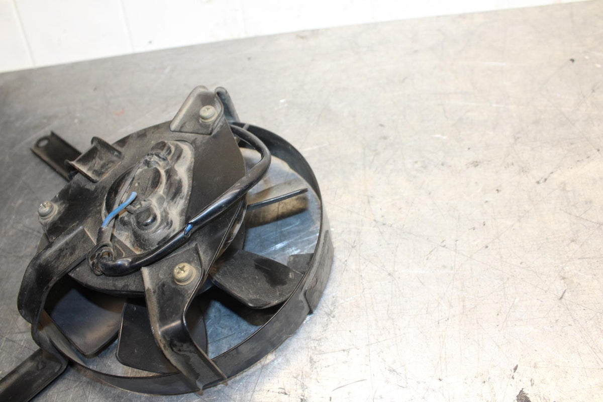 89-90 YAMAHA FZR600 ENGINE RADIATOR COOLING FAN BB76