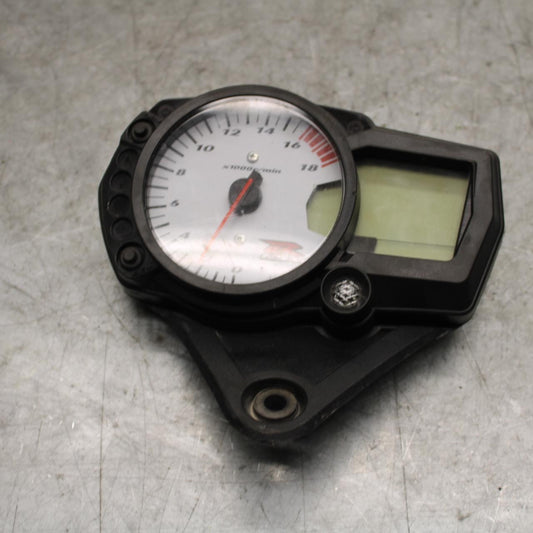 06-07 SUZUKI GSXR600 SPEEDO TACH GAUGES DISPLAY CLUSTER SPEEDOMETER BB543#A