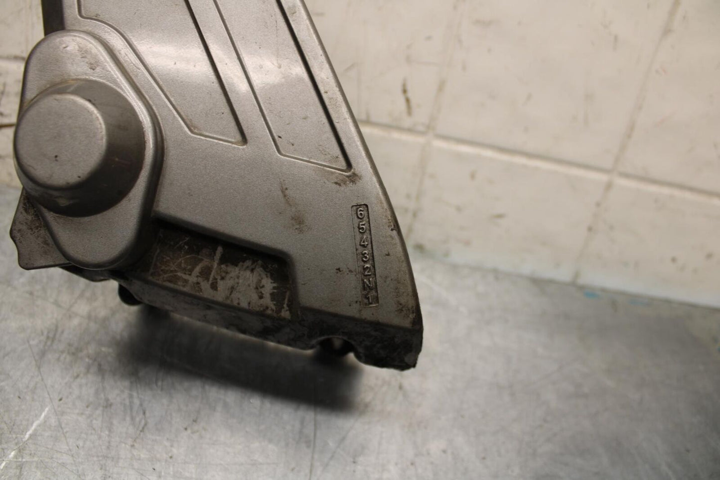 2006 Suzuki SV650S ENGINE SPROCKET COVER BB65