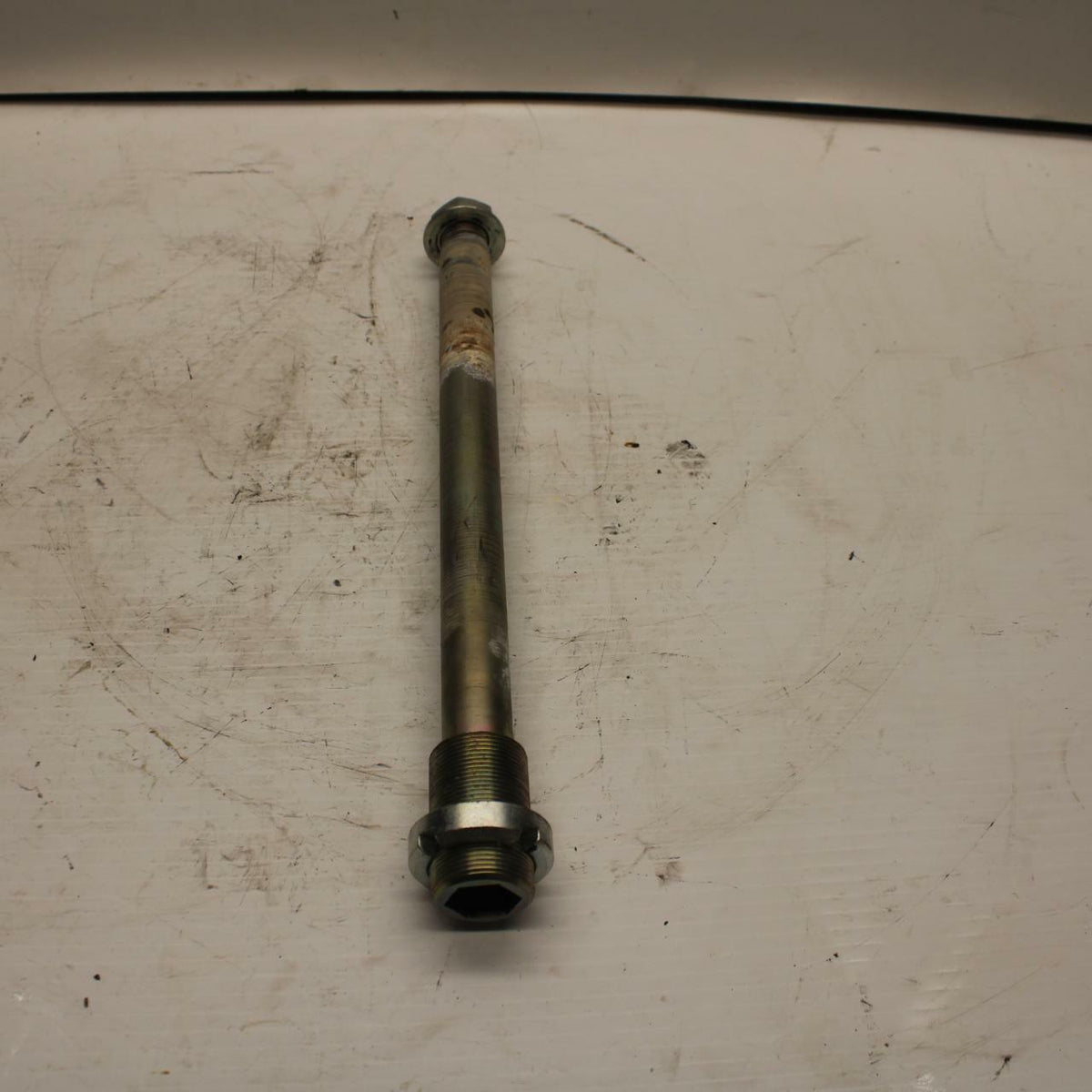 11-21 SUZUKI GSXR600 REAR BACK SWINGARM BOLT SUSPENSION PIVOT AXLE BB260
