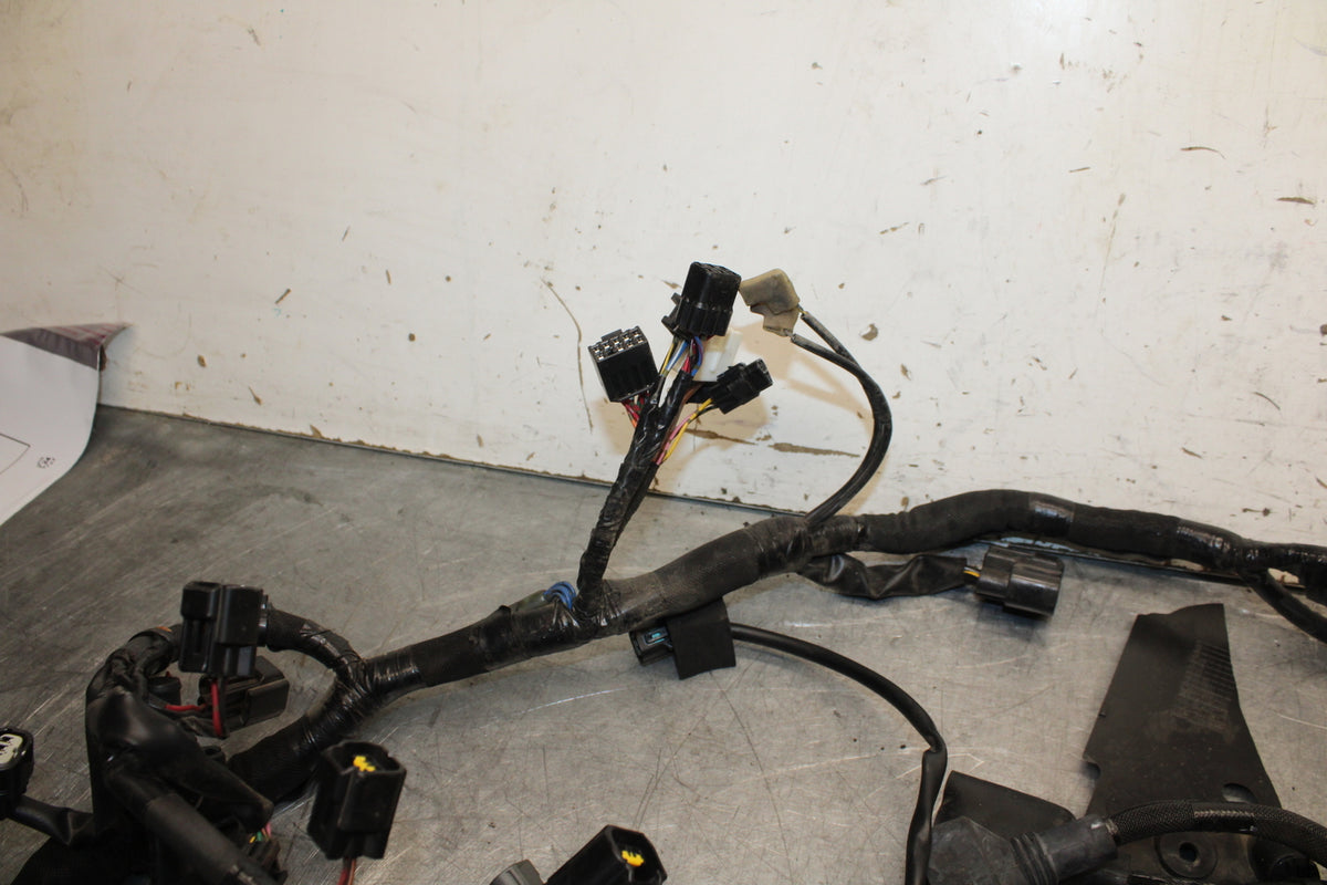 13-18 KAWASAKI NINJA ZX6R MAIN ENGINE WIRING HARNESS WIRE LOOM 26031-1548 BB682