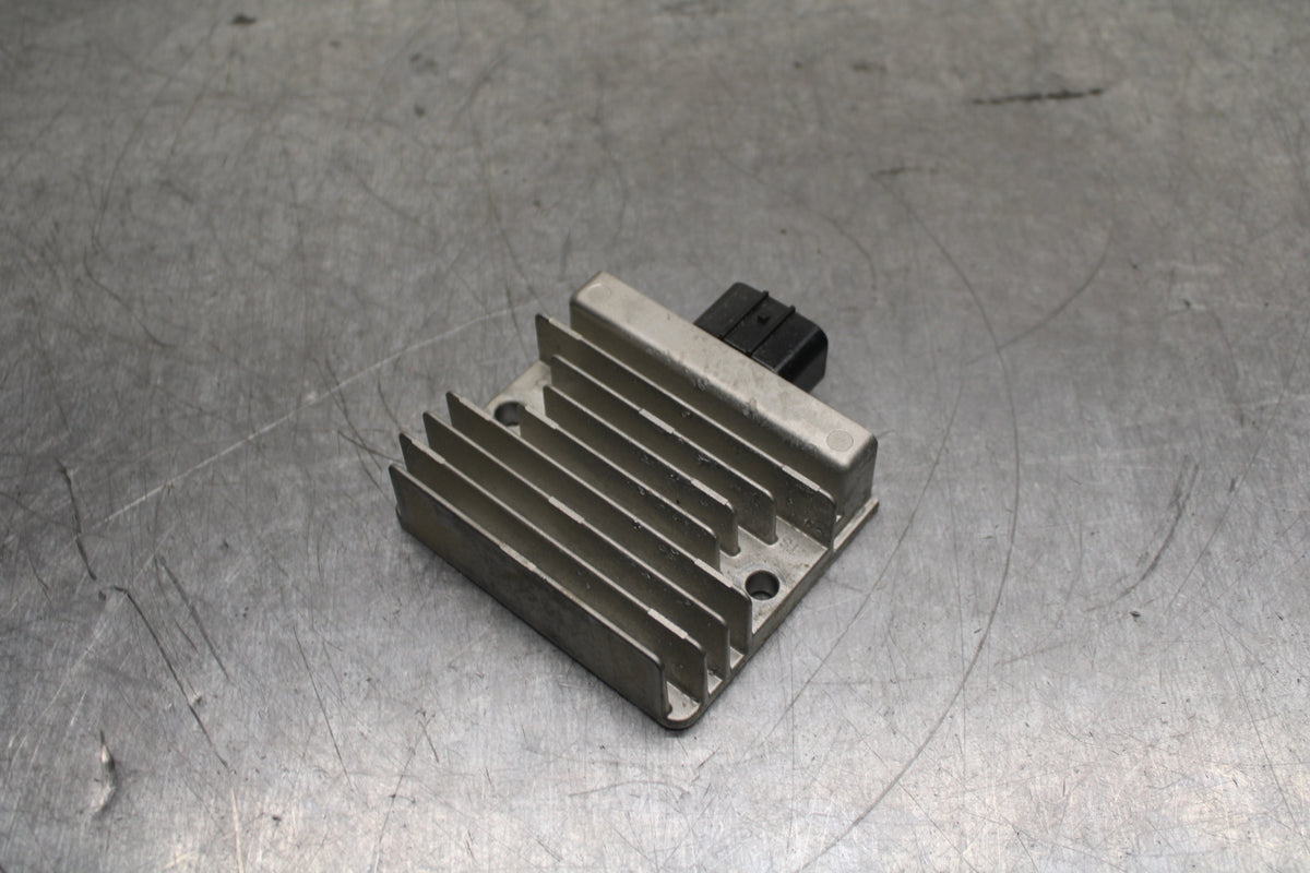 18-23 KAWASAKI NINJA 400 EX400 ABS RECTIFIER VOLTAGE REGULATOR BB747