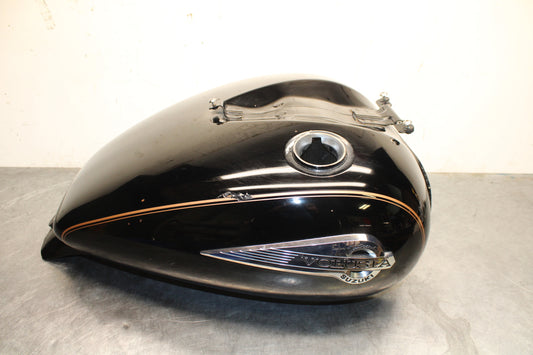 04 SUZUKI INTRUDER 800 GAS TANK FUEL PETROL RESERVOIR BB758