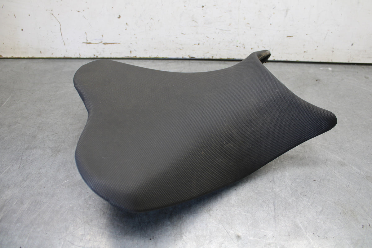 18-23 KAWASAKI NINJA 400 FRONT DRIVERS SEAT PAD SADDLE PILLION BB679