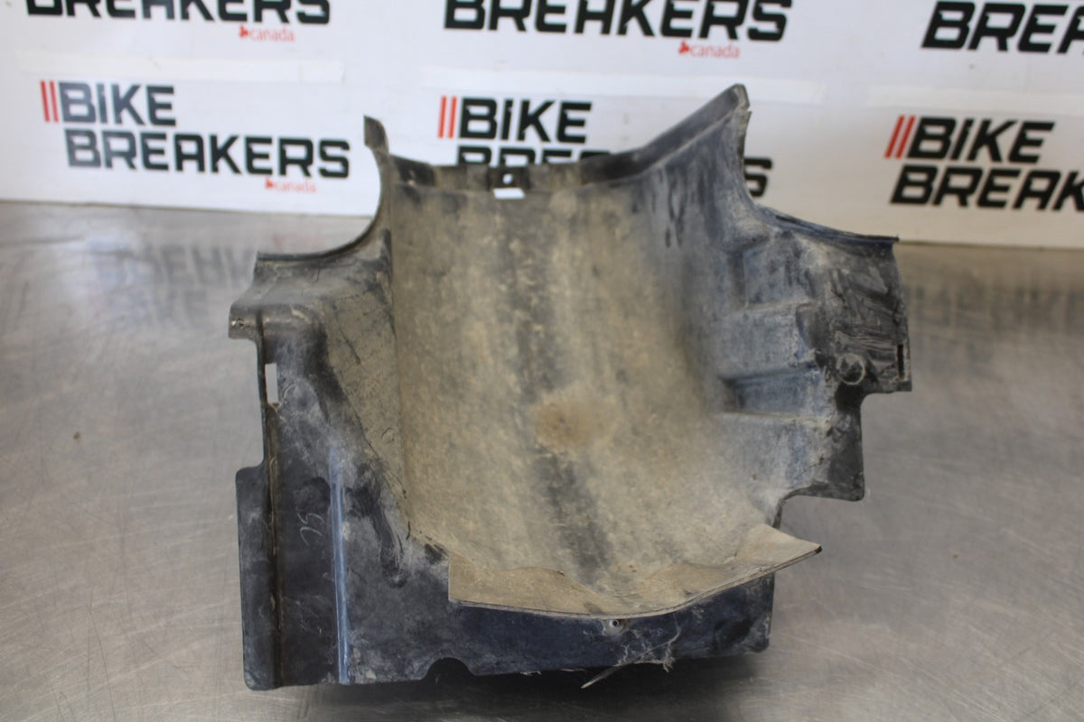 88-00 HONDA GOLDWING 1500 REAR BACK WHEEL FENDER MUD GUARD BB883