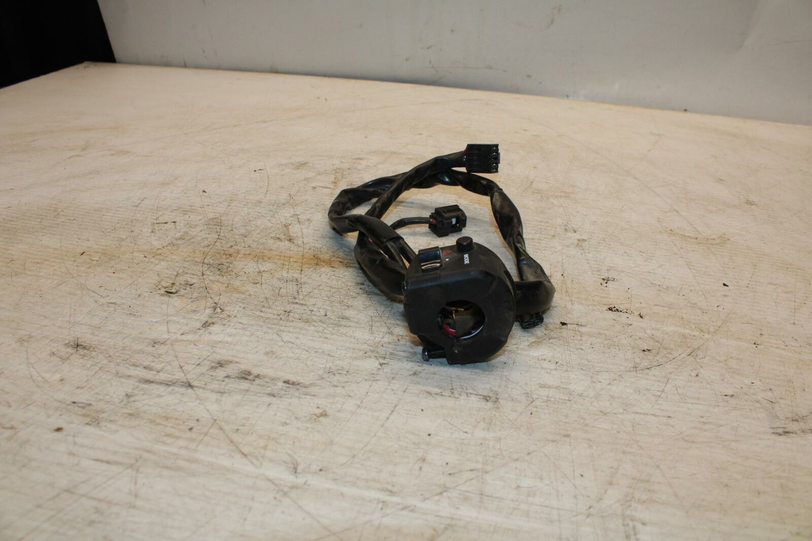 16-21 YAMAHA XSR900 RIGHT CLIP ON HANDLE KILL OFF START SWITCH SWITCHES BB362