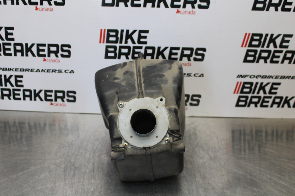 04-09 SUZUKI GS500F AIRBOX AIR INTAKE FILTER BOX BB165