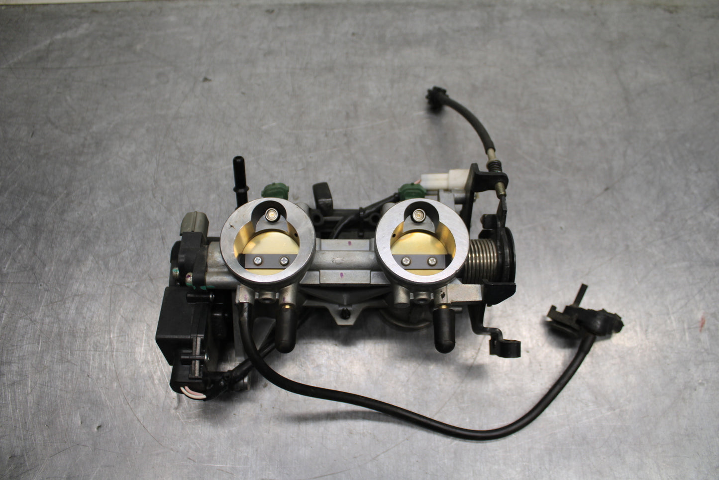 12-17 KAWASAKI NINJA 650 MAIN FUEL INJECTORS / THROTTLE BODIES BB129