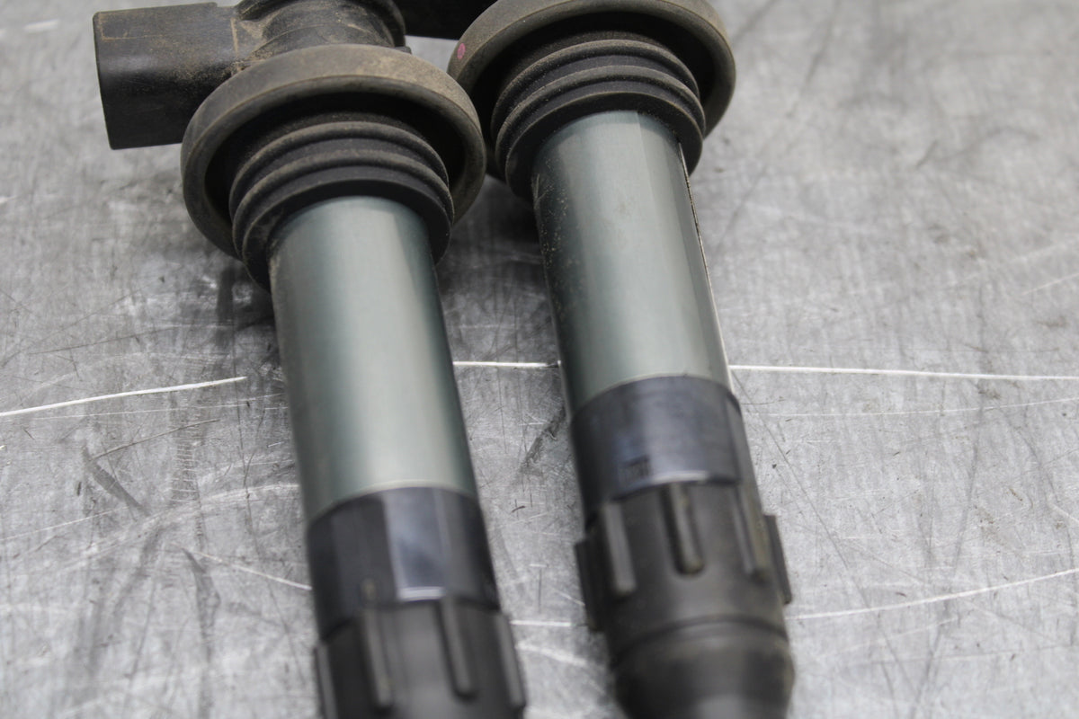 19-22 KAWASAKI Z400 IGNITION COILS COIL SPARK PLUG CAPS BB708