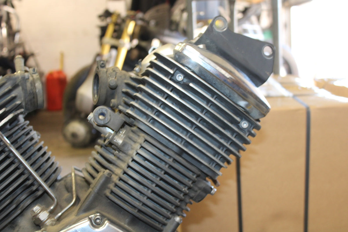 08 YAMAHA V STAR 1100 XVS1100AW CLASSIC ENGINE MOTOR BB916