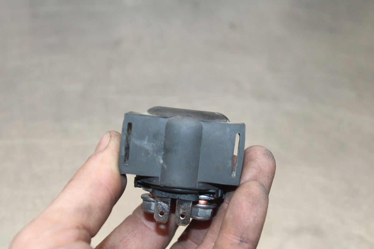 20 TRIUMPH STREET TRIPLE 765 ENGINE STARTER RELAY STARTING MOTOR SWITCH BB864
