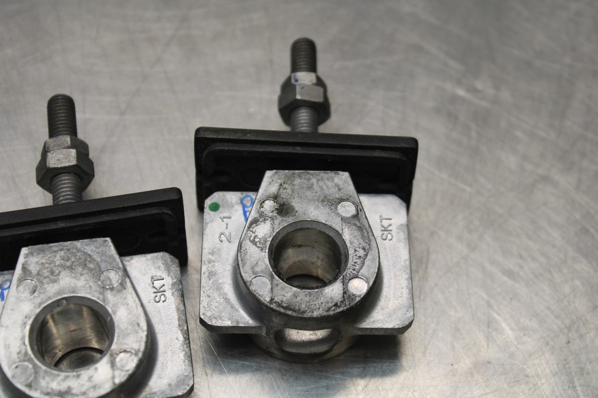 24-25 KAWASAKI ELIMINATOR 450 SWINGARM CHAIN TENSIONER ADJUSTMENT BRACKETS BB869
