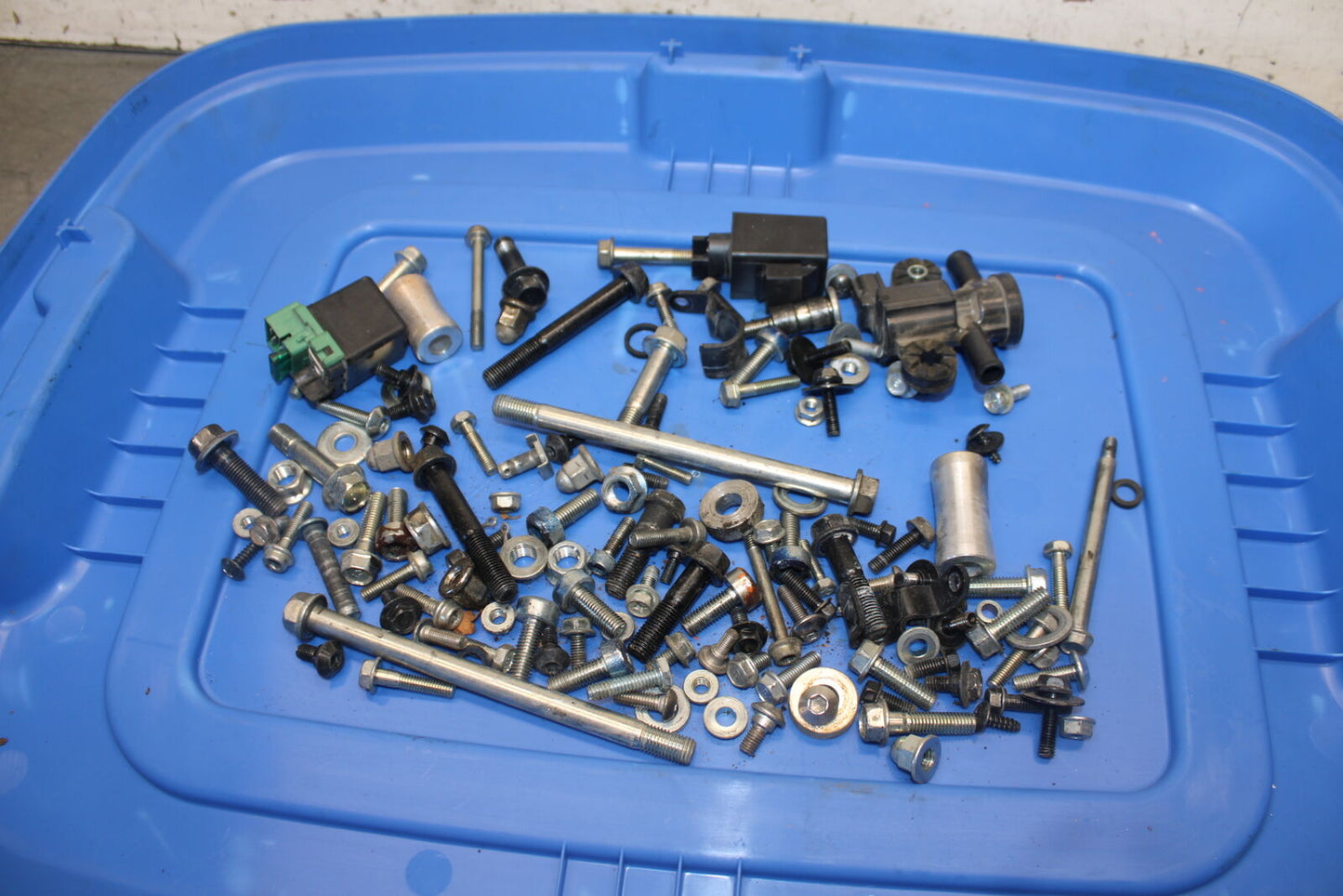 13-15 HONDA CBR500R ENGINE MOUNTING BOLTS HARDWARE MOTOR SCREWS BB704