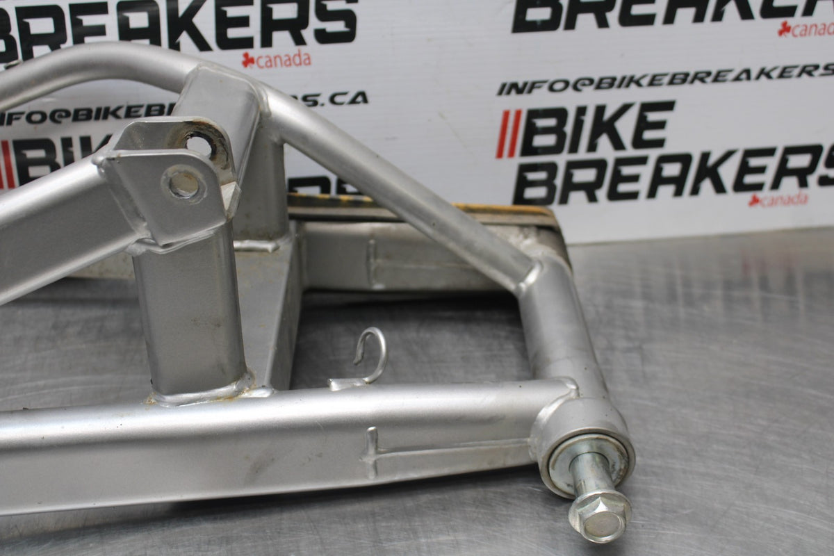 07 KAWASAKI NINJA 650 EX650 REAR SWINGARM BACK SUSPENSION SWING ARM BB844
