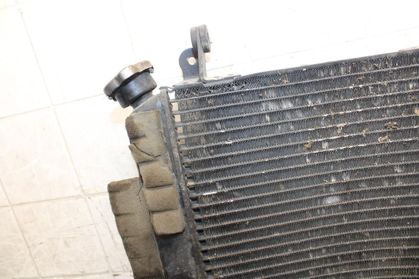 2003 Yamaha YZF R6 ENGINE RADIATOR MOTOR COOLER COOLING RADIATER BB539