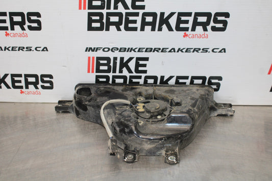 23-26 KAWASAKI NINJA ZX4RR ENGINE RADIATOR COOLING FAN BB872