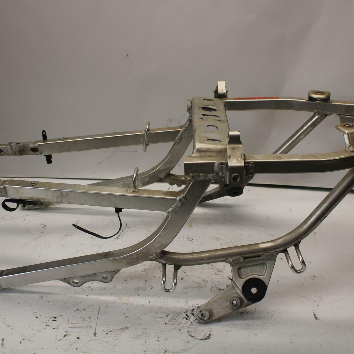 98-03 SUZUKI TL1000R REAR SUBFRAME BACK SUB FRAME BB267