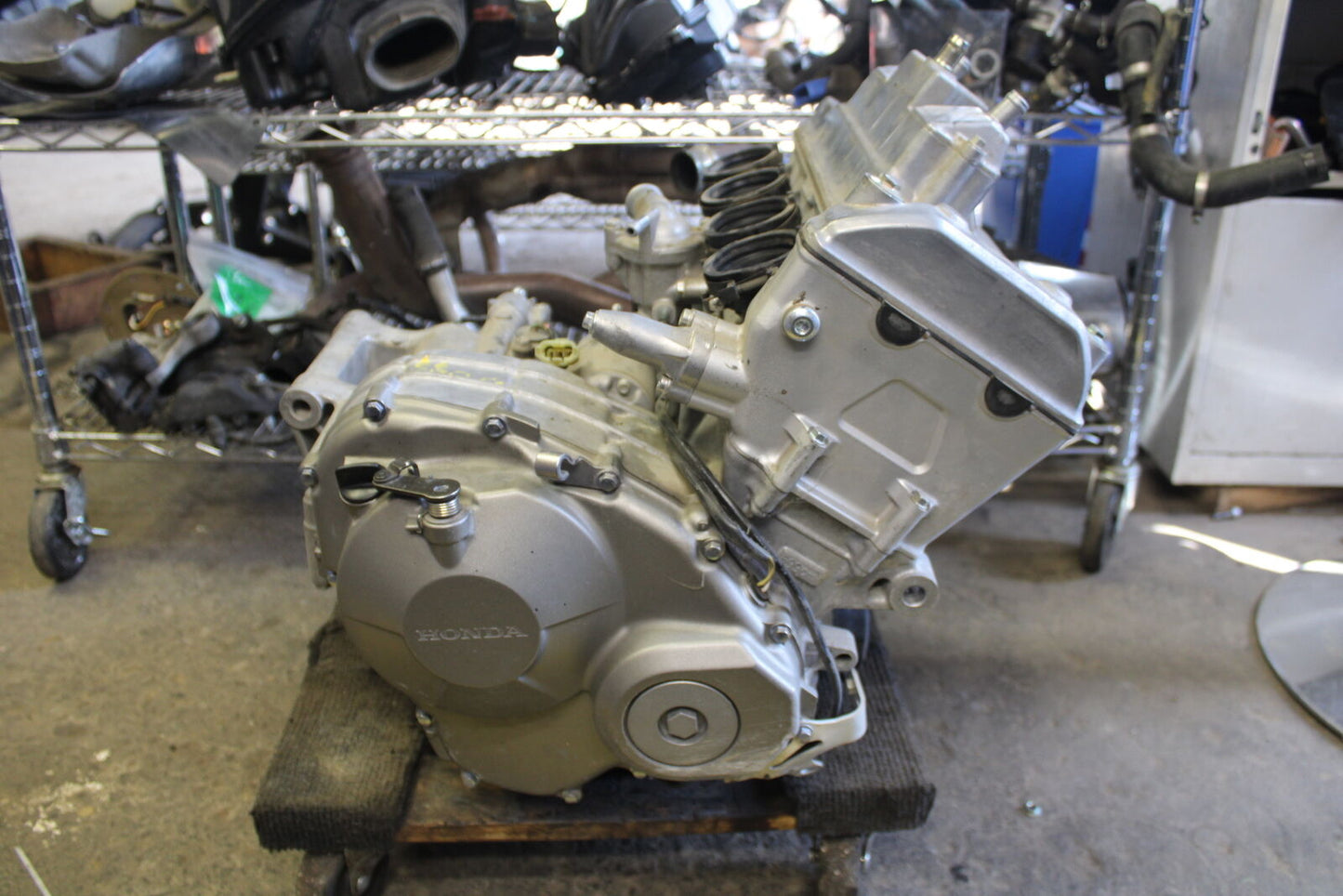 05-06 HONDA CBR600RR ENGINE MOTOR   BB689