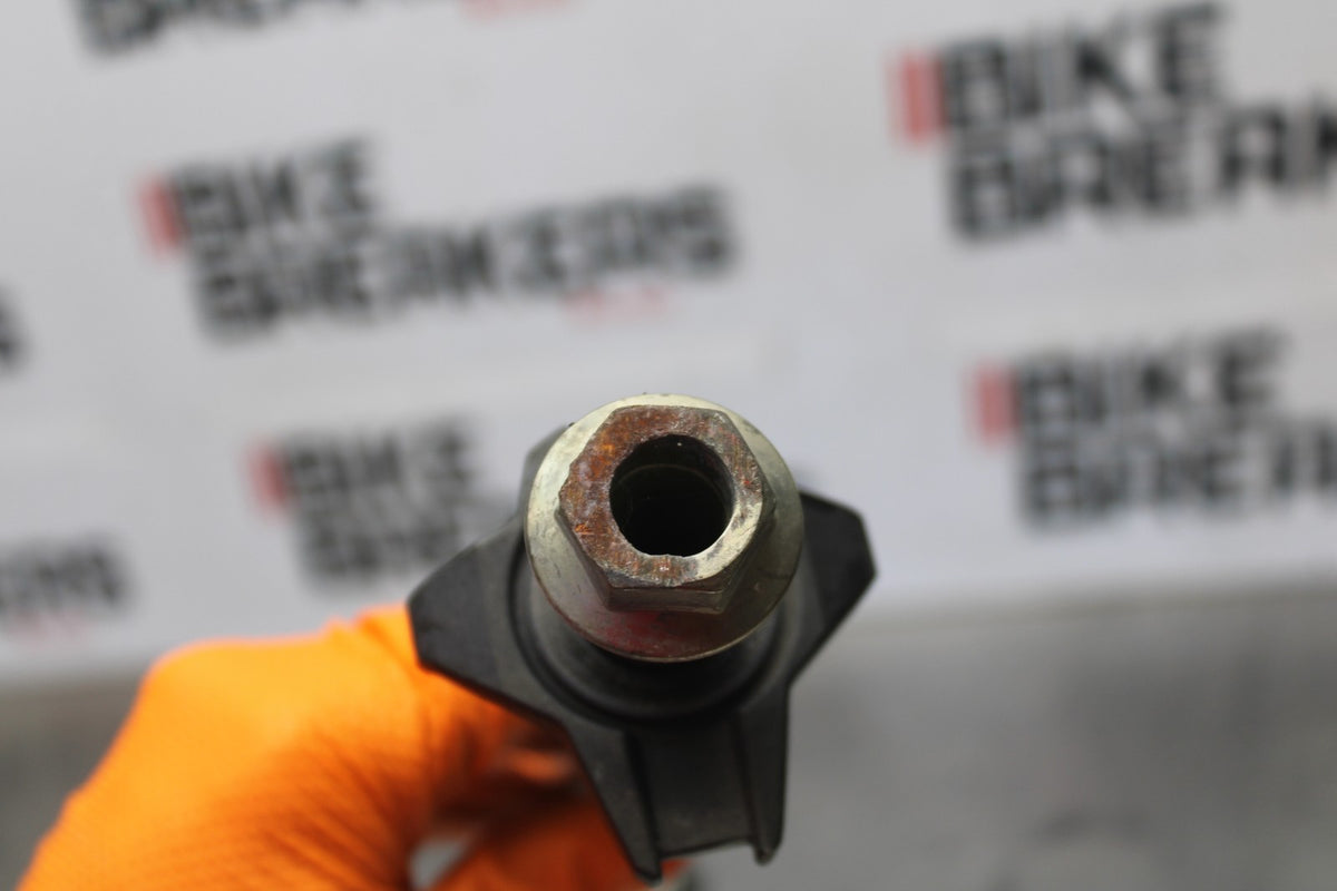 23 KAWASAKI NINJA 650 EX650 REAR AXLE BACK WHEEL RIM PIVOT BOLT AXEL BB920